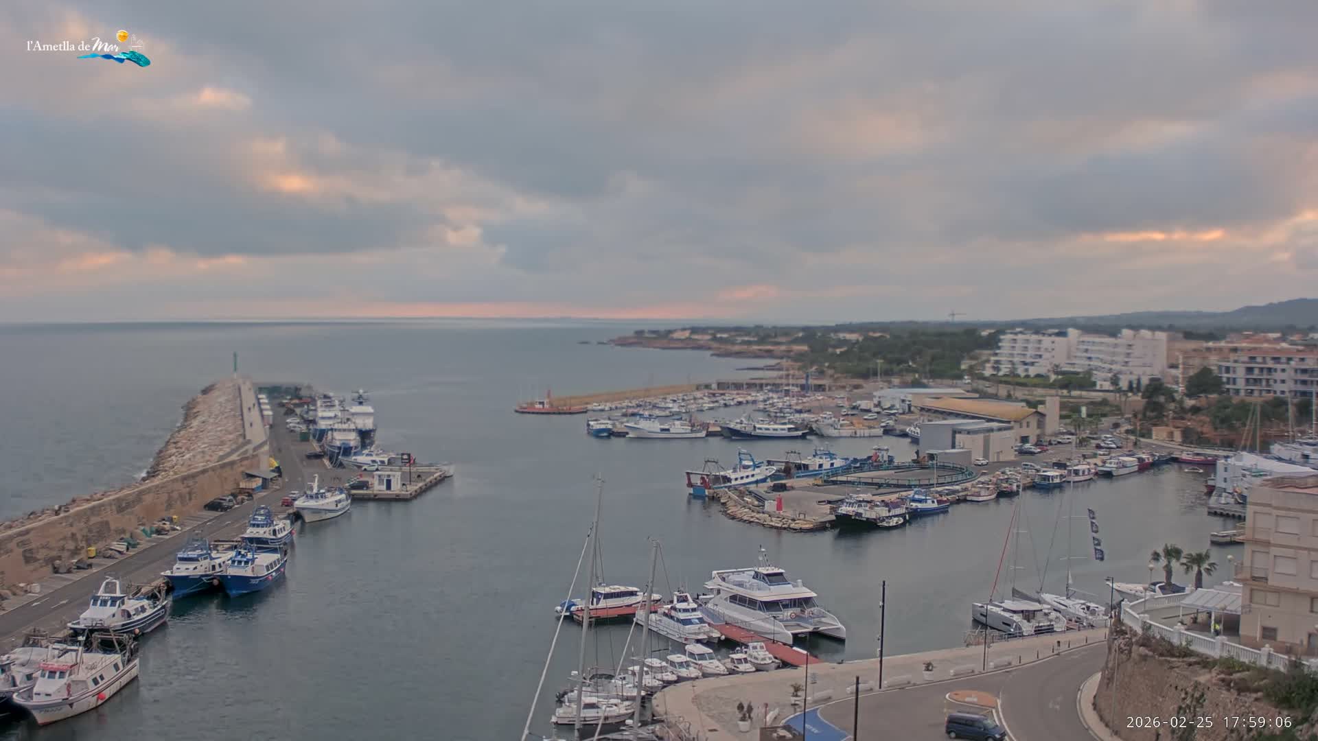 L'Ametlla de Mar Harbor Live Cam -T arragona, Catalonia, Spain