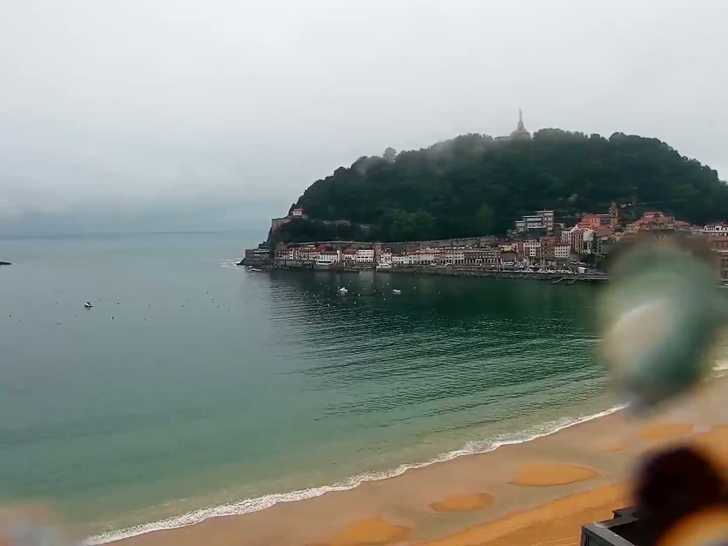 San Sebastian, Playa La Concha Beach Live Cam - Gipuzkoa, Basque, Spain