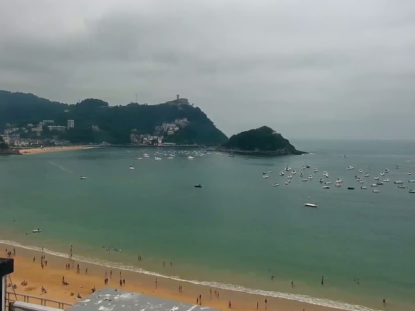 San Sebastian, Playa La Concha Beach Live Cam - Gipuzkoa, Basque, Spain