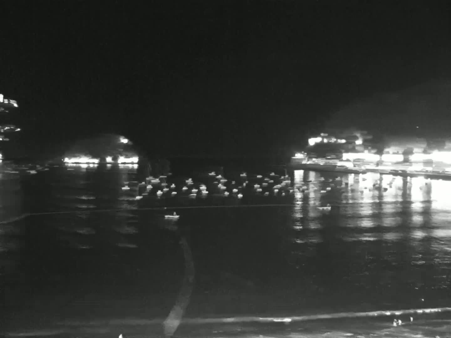 San Sebastian, Playa La Concha Beach Live Cam - Gipuzkoa, Basque, Spain