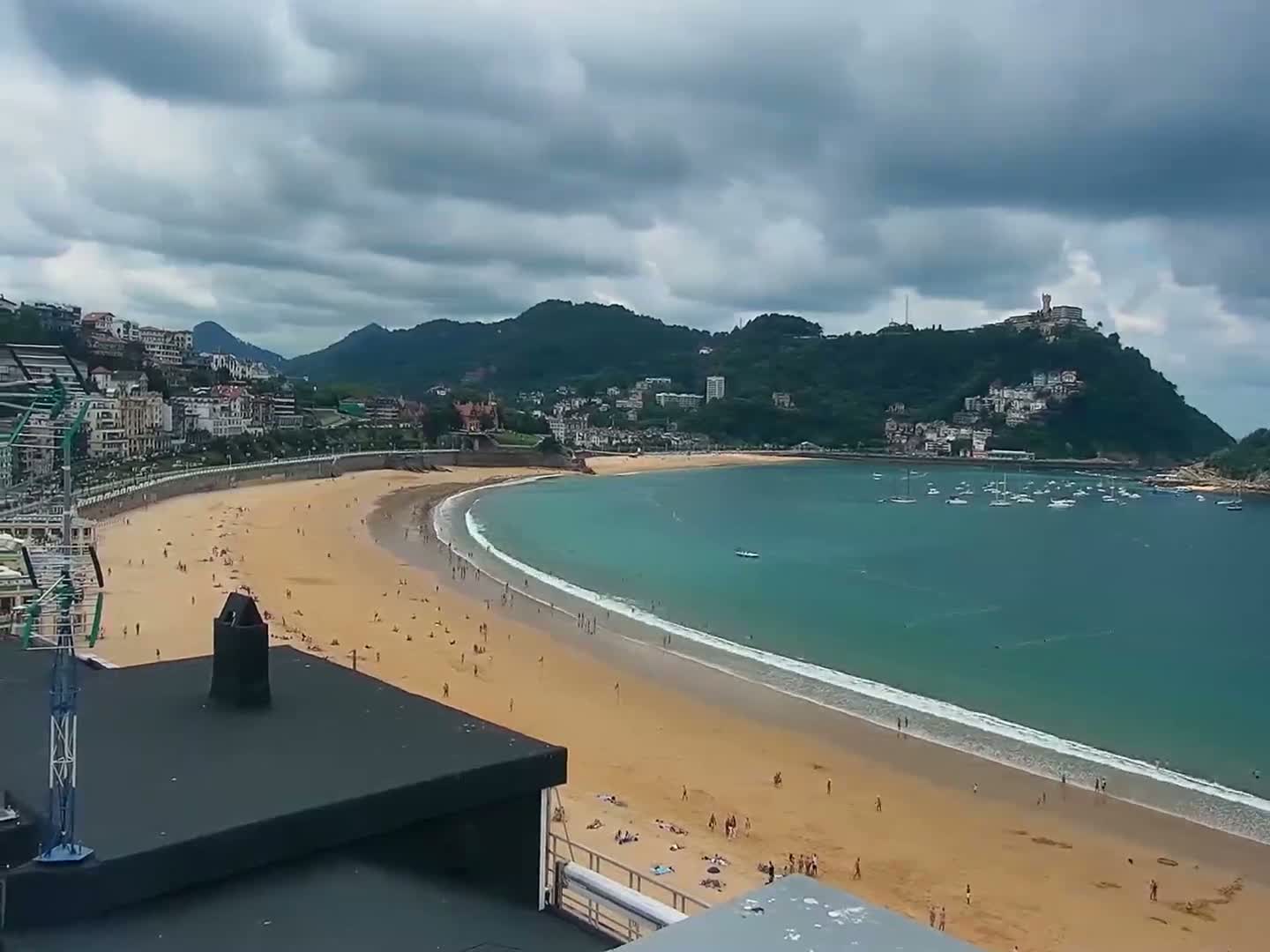San Sebastian, Playa La Concha Beach Live Cam - Gipuzkoa, Basque, Spain
