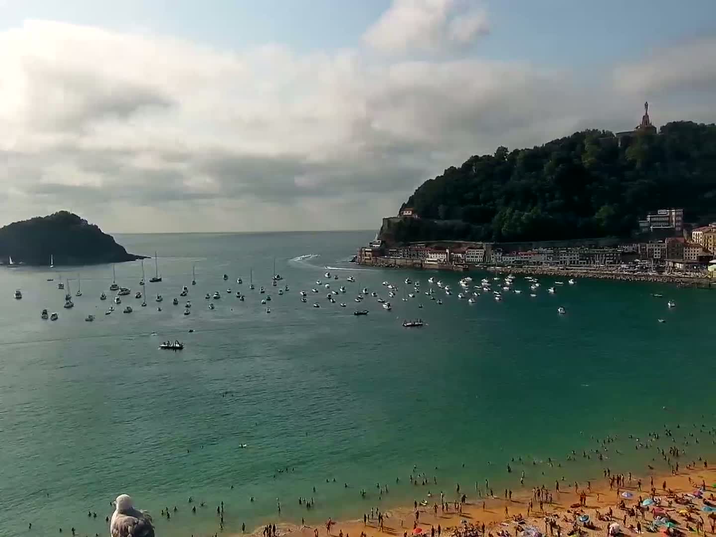 San Sebastian, Playa La Concha Beach Live Cam - Gipuzkoa, Basque, Spain
