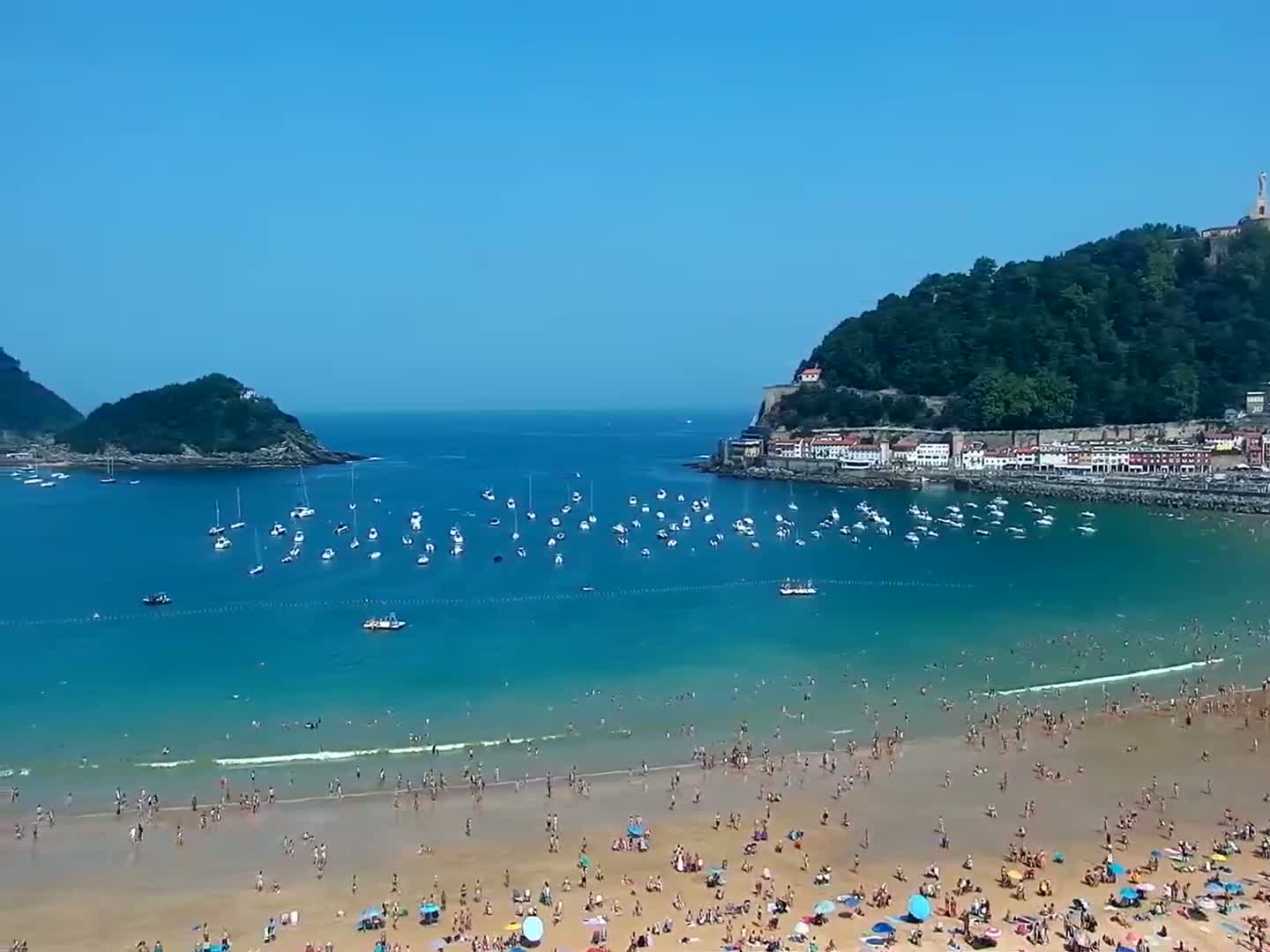 San Sebastian, Playa La Concha Beach Live Cam - Gipuzkoa, Basque, Spain