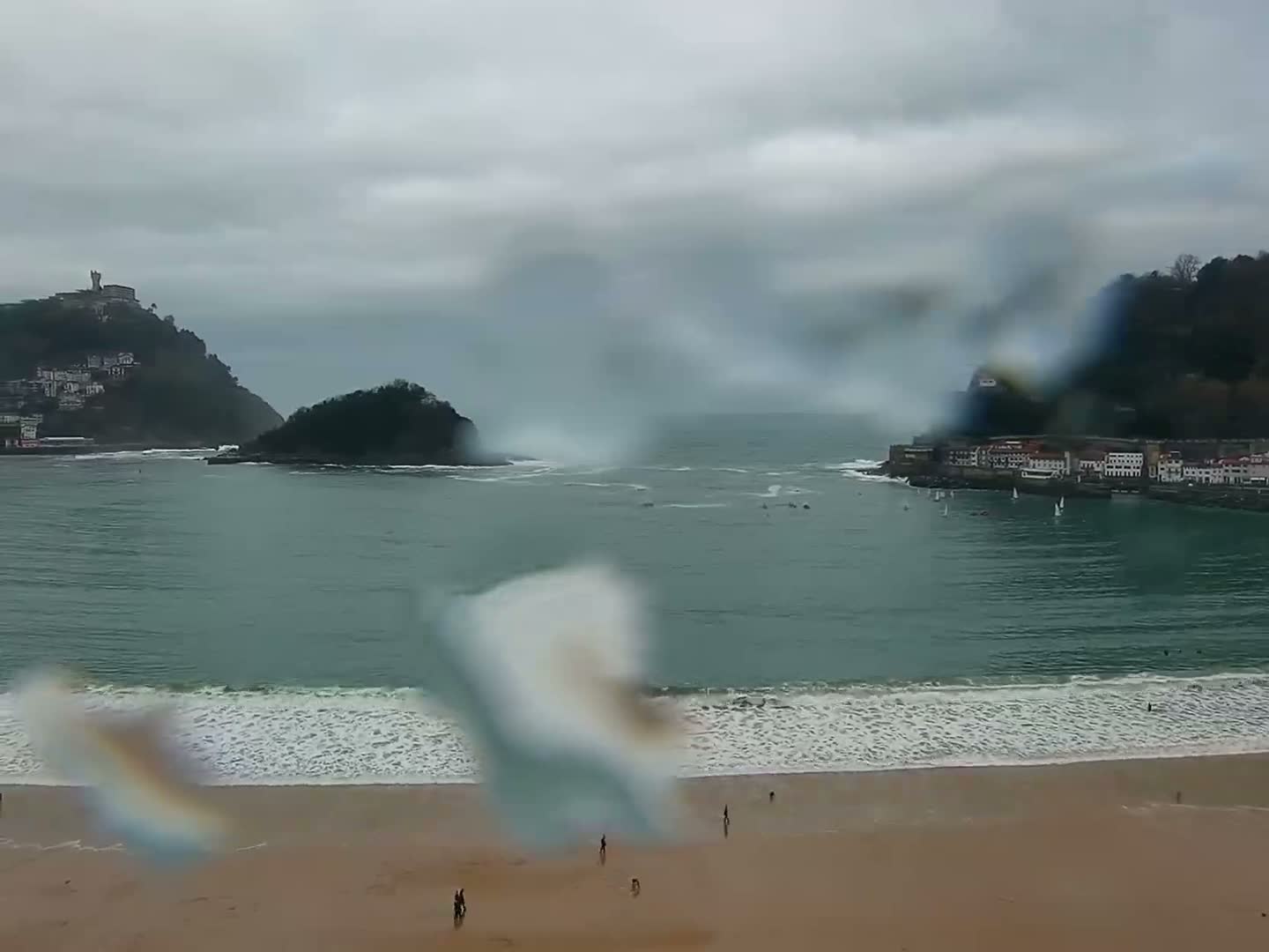 San Sebastian, Playa La Concha Beach Live Cam - Gipuzkoa, Basque, Spain