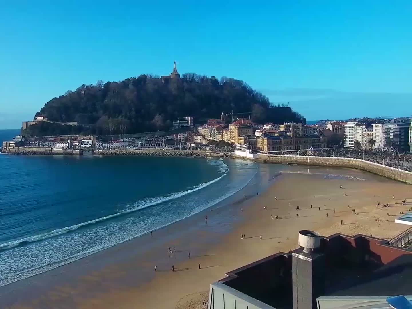 San Sebastian, Playa La Concha Beach Live Cam - Gipuzkoa, Basque, Spain