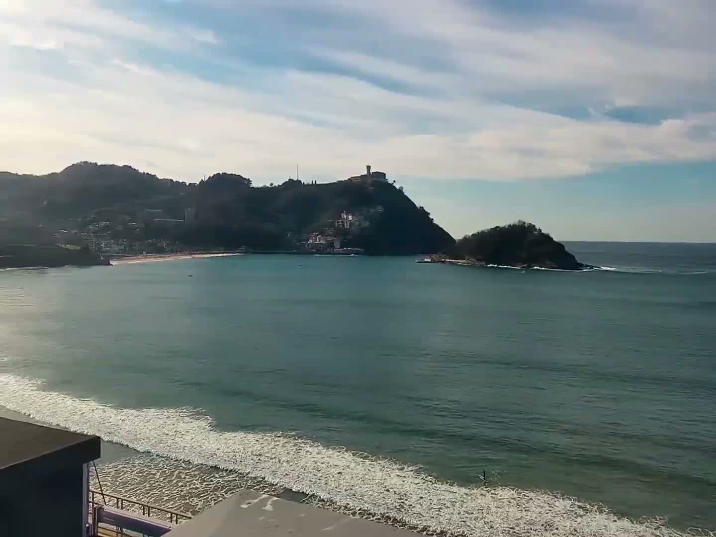 San Sebastian, Playa La Concha Beach Live Cam - Gipuzkoa, Basque, Spain