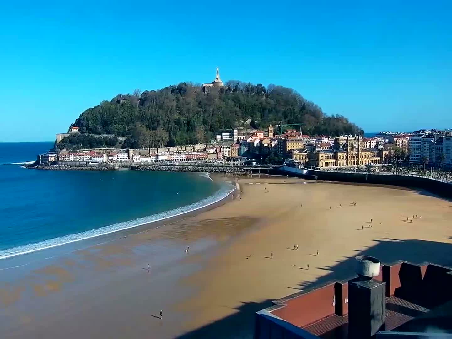 San Sebastian, Playa La Concha Beach Live Cam - Gipuzkoa, Basque, Spain