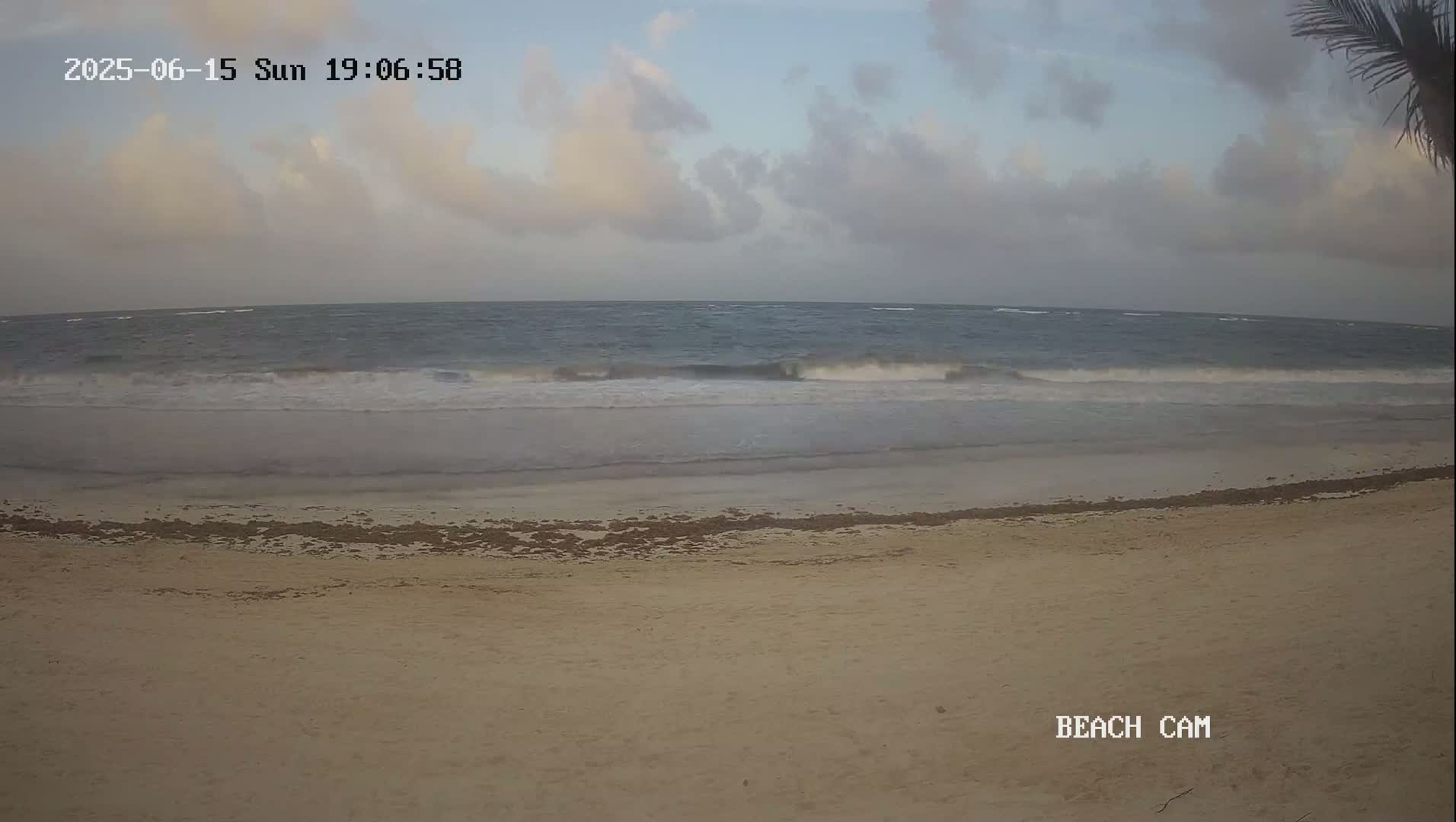Yucatan, Playa de Tulum Beach Live Cam - Tulum,  Quintana Roo, Mexico