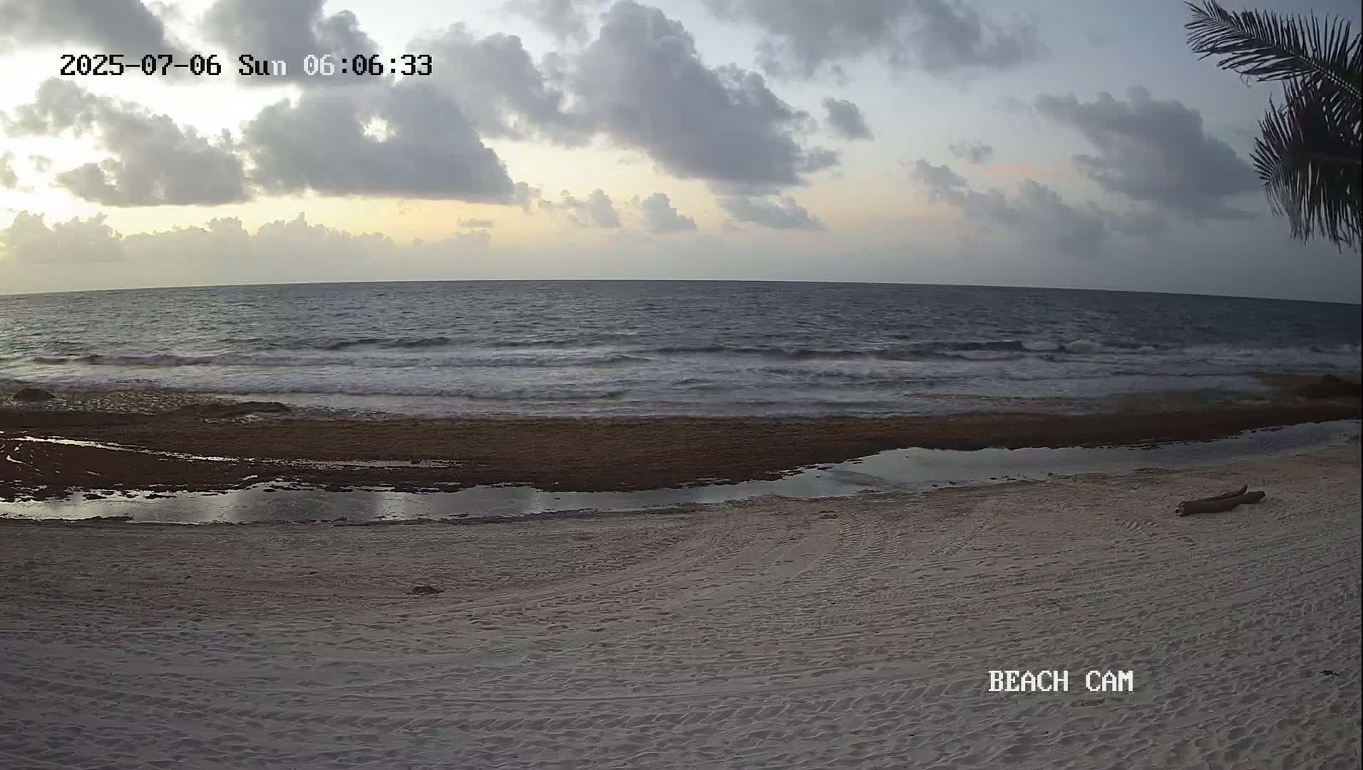 Yucatan, Playa de Tulum Beach Live Cam - Tulum,  Quintana Roo, Mexico