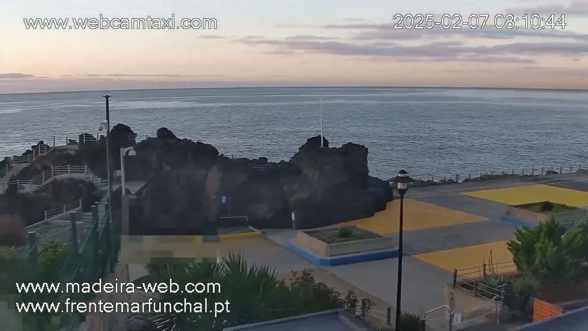 Sao Martinho, Praia da Ponta Gorda Coast Live Cam - Funchal, Madeira, Spain