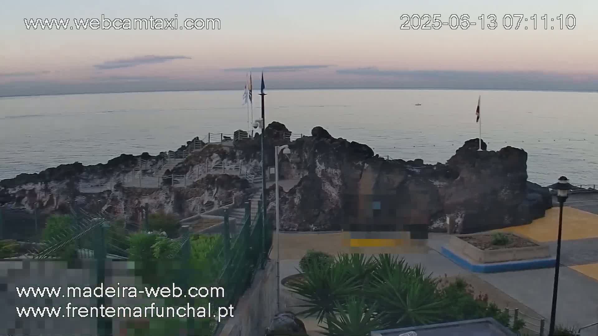 Sao Martinho, Praia da Ponta Gorda Coast Live Cam - Funchal, Madeira, Spain