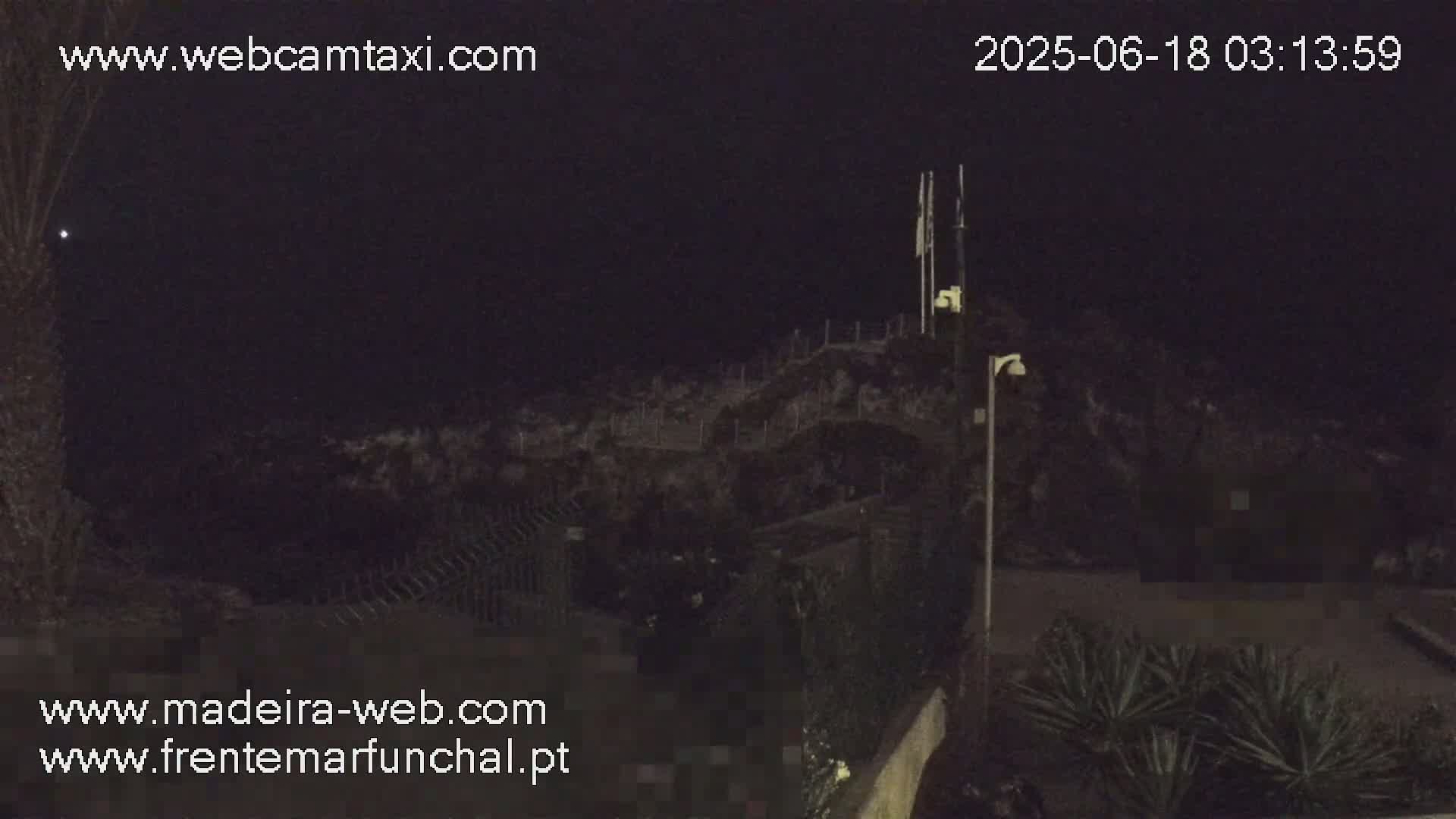 Sao Martinho, Praia da Ponta Gorda Coast Live Cam - Funchal, Madeira, Portugal