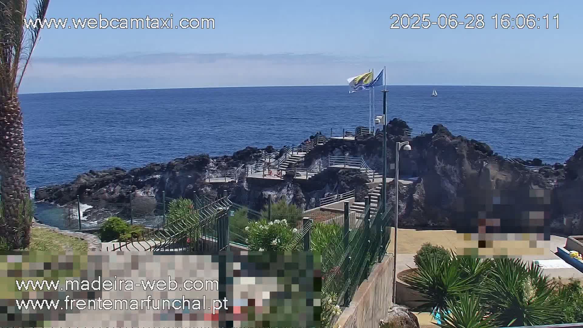 Sao Martinho, Praia da Ponta Gorda Coast Live Cam - Funchal, Madeira, Portugal