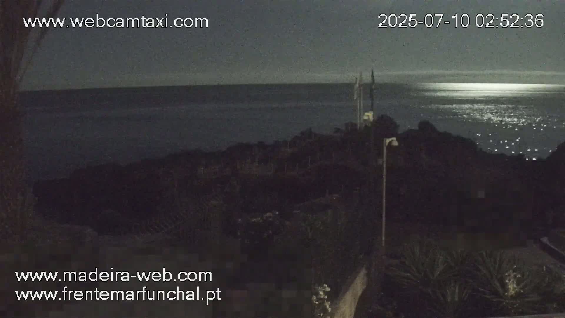 Sao Martinho, Praia da Ponta Gorda Coast Live Cam - Funchal, Madeira, Portugal