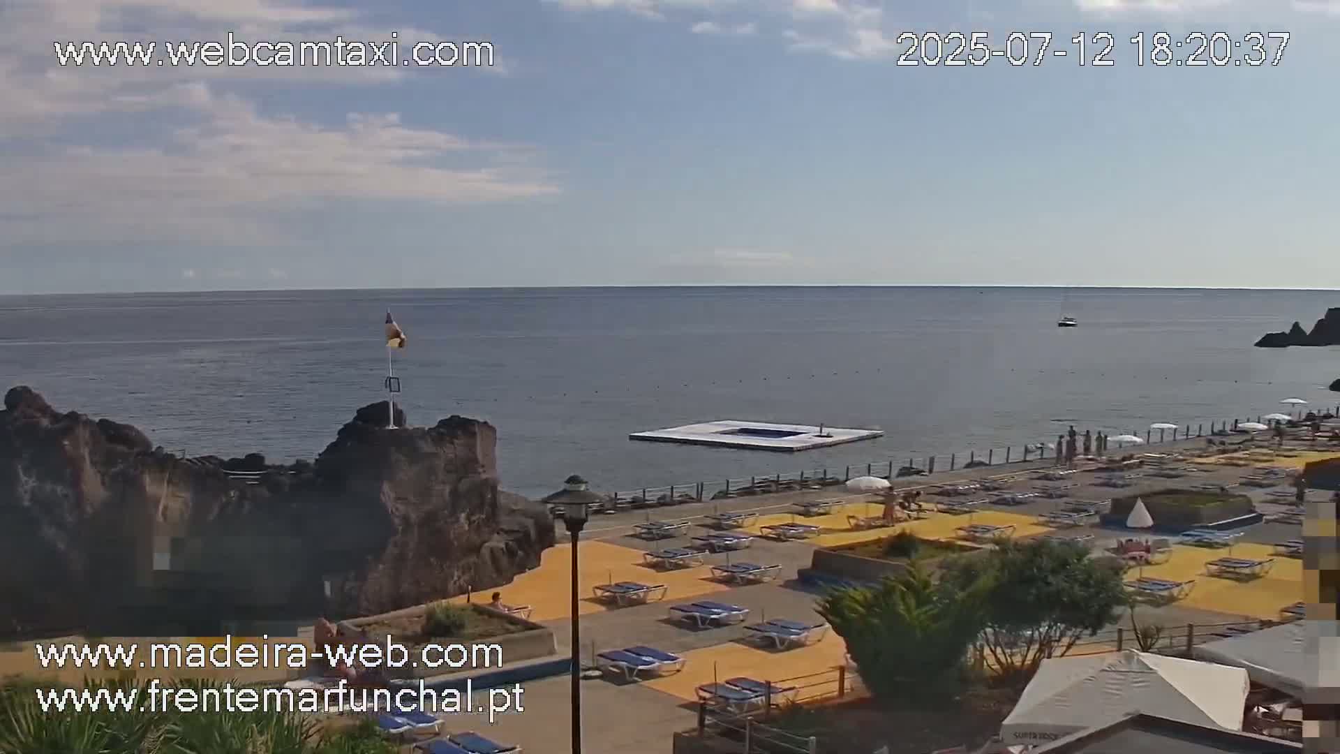 Sao Martinho, Praia da Ponta Gorda Coast Live Cam - Funchal, Madeira, Portugal