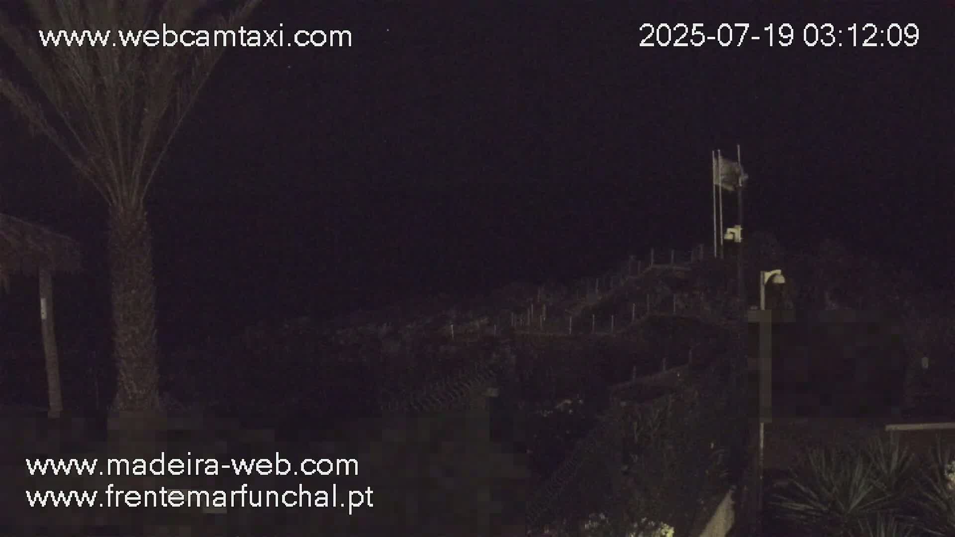 Sao Martinho, Praia da Ponta Gorda Coast Live Cam - Funchal, Madeira, Portugal