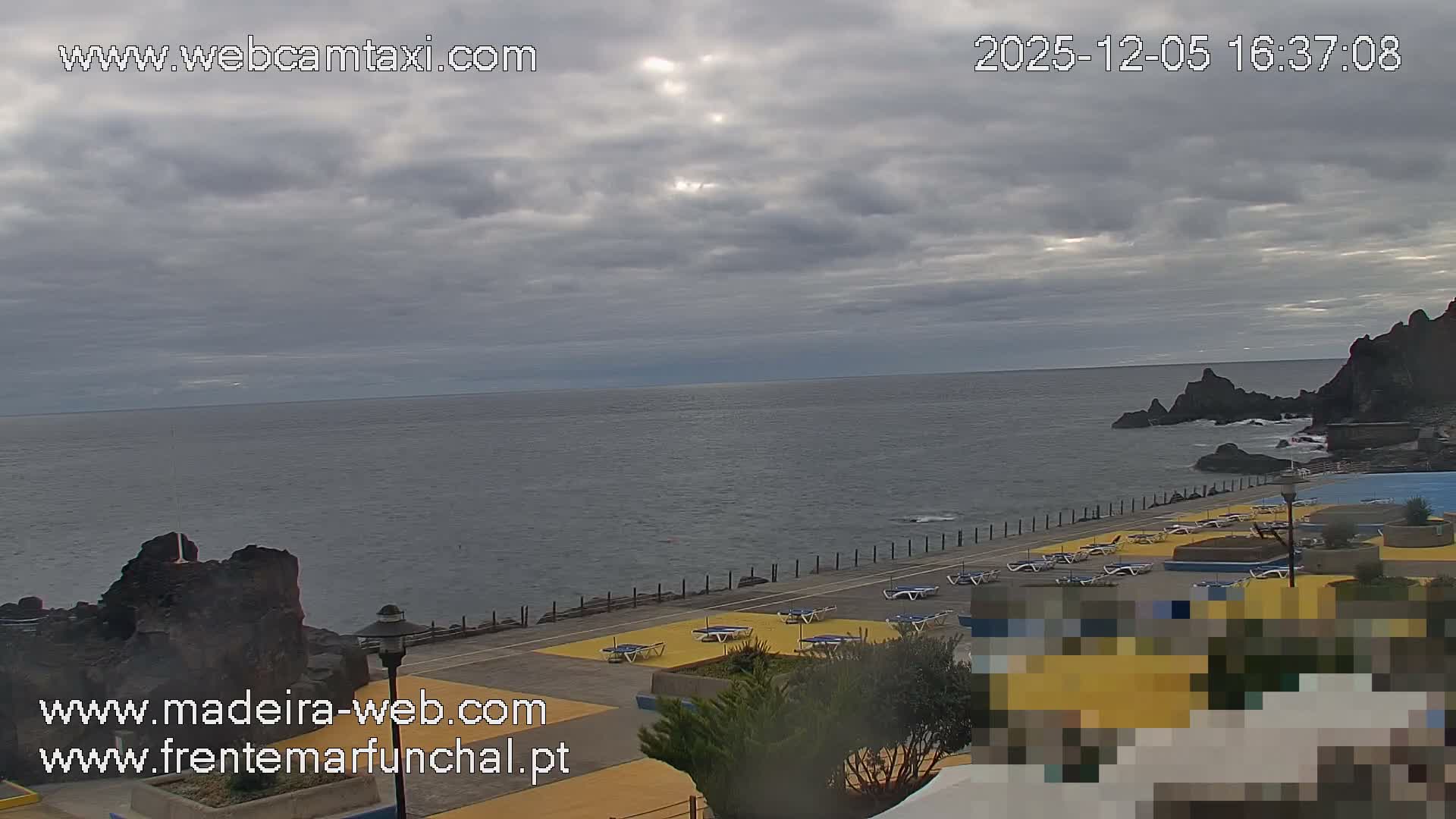 Sao Martinho, Praia da Ponta Gorda Coast Live Cam - Funchal, Madeira, Portugal