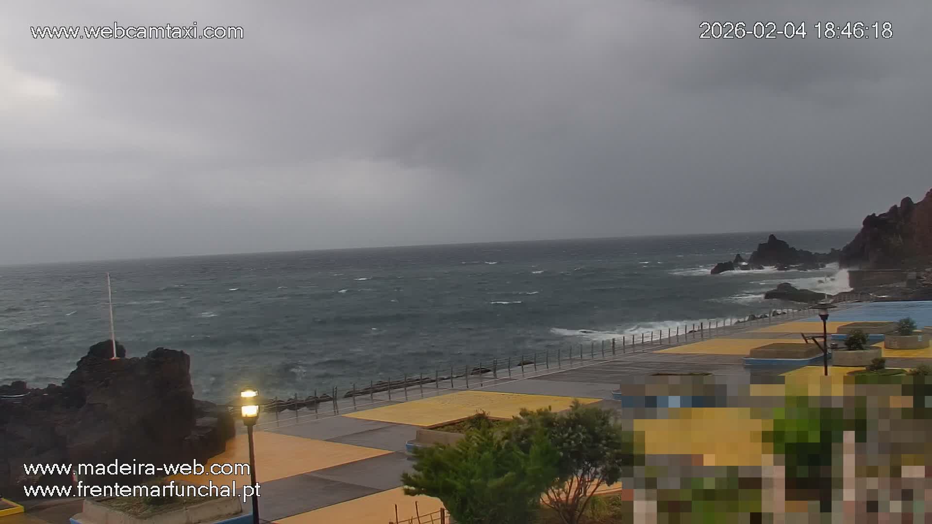 Sao Martinho, Praia da Ponta Gorda Coast Live Cam - Funchal, Madeira, Portugal