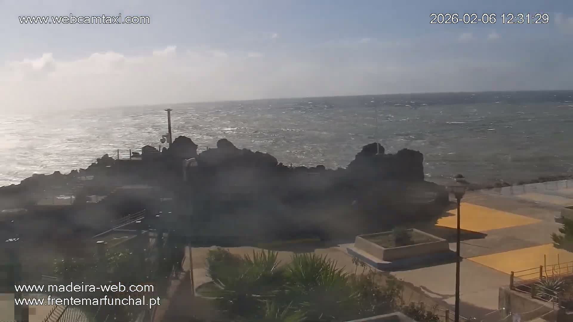 Sao Martinho, Praia da Ponta Gorda Coast Live Cam - Funchal, Madeira, Portugal