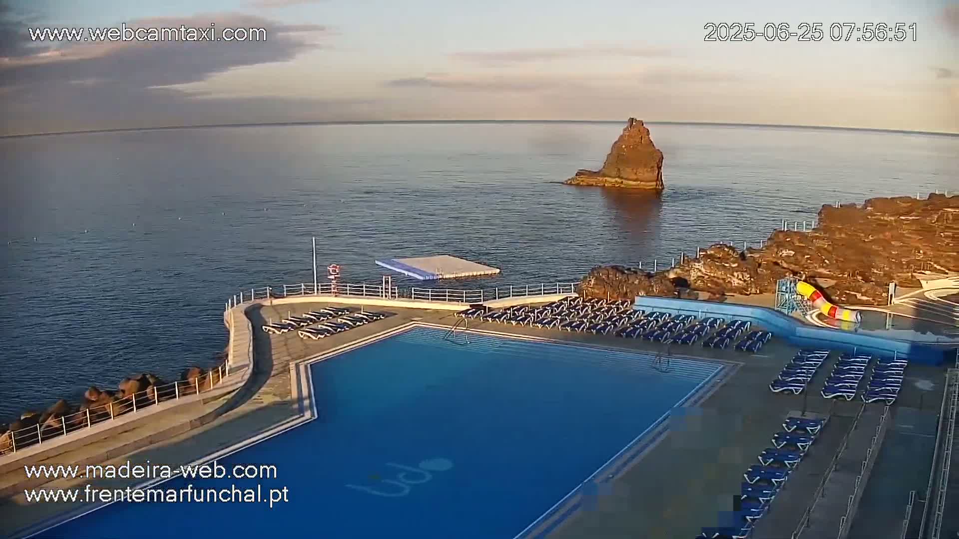 Sao Martinho, Lido Bathing Pool Complex Live Cam -  Funchal, Madeira, Portugal