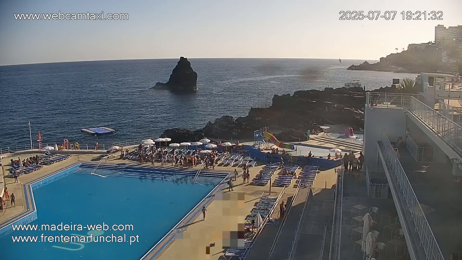 Sao Martinho, Lido Bathing Pool Complex Live Cam -  Funchal, Madeira, Portugal