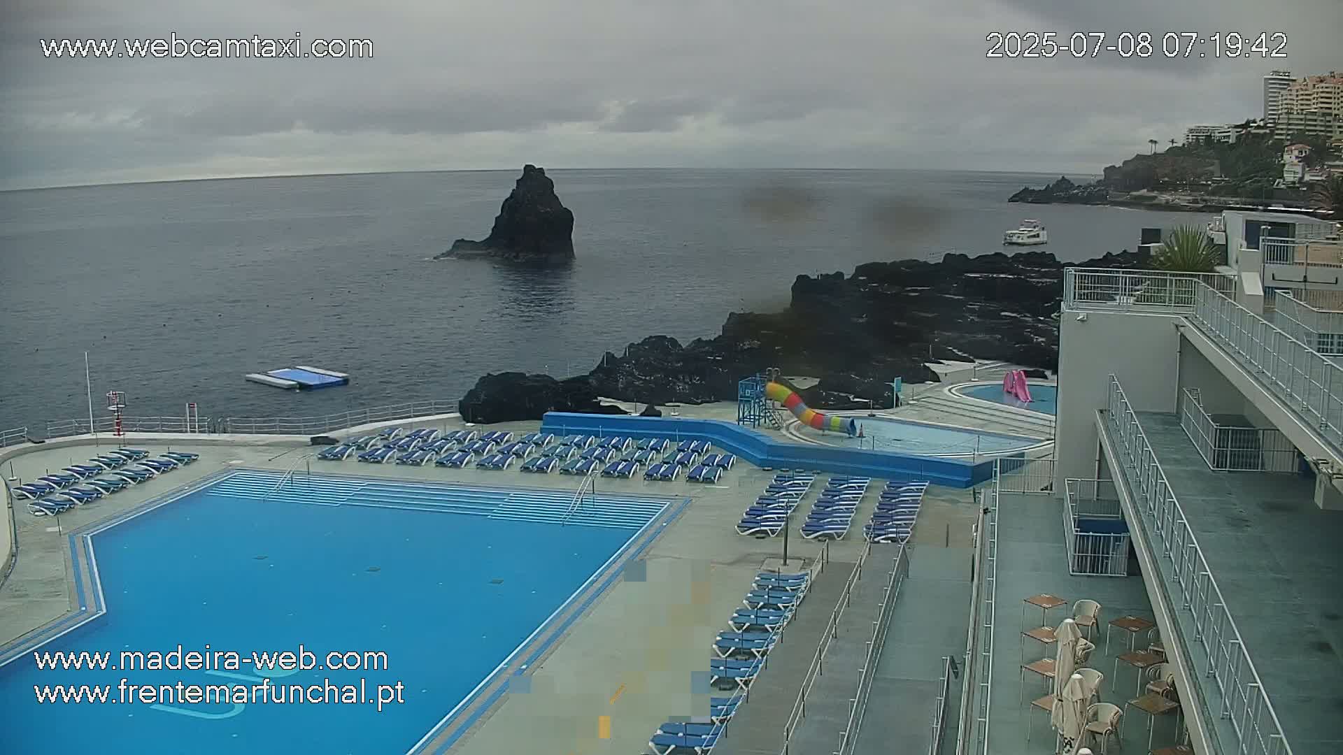 Sao Martinho, Lido Bathing Pool Complex Live Cam -  Funchal, Madeira, Portugal