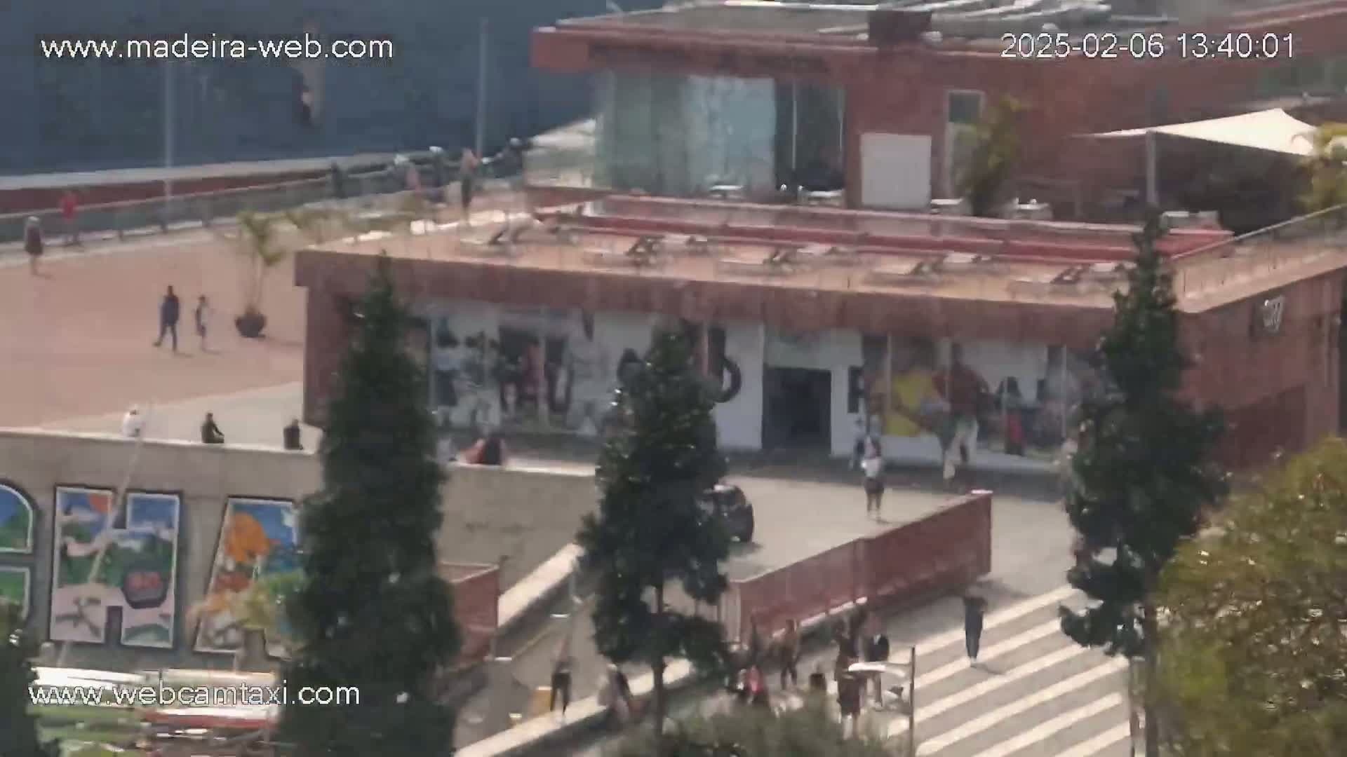Funchal Marina & Coast Live Cam - Funchal, Madeira, Portugal