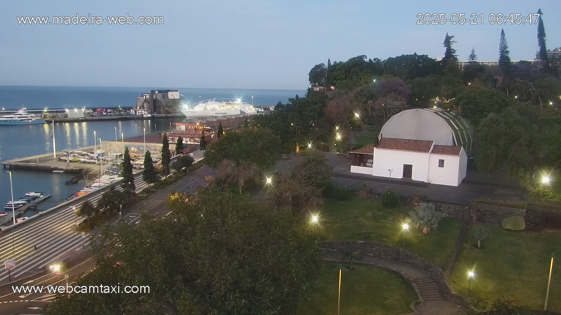 Funchal Marina & Coast Live Cam - Funchal, Madeira, Portugal