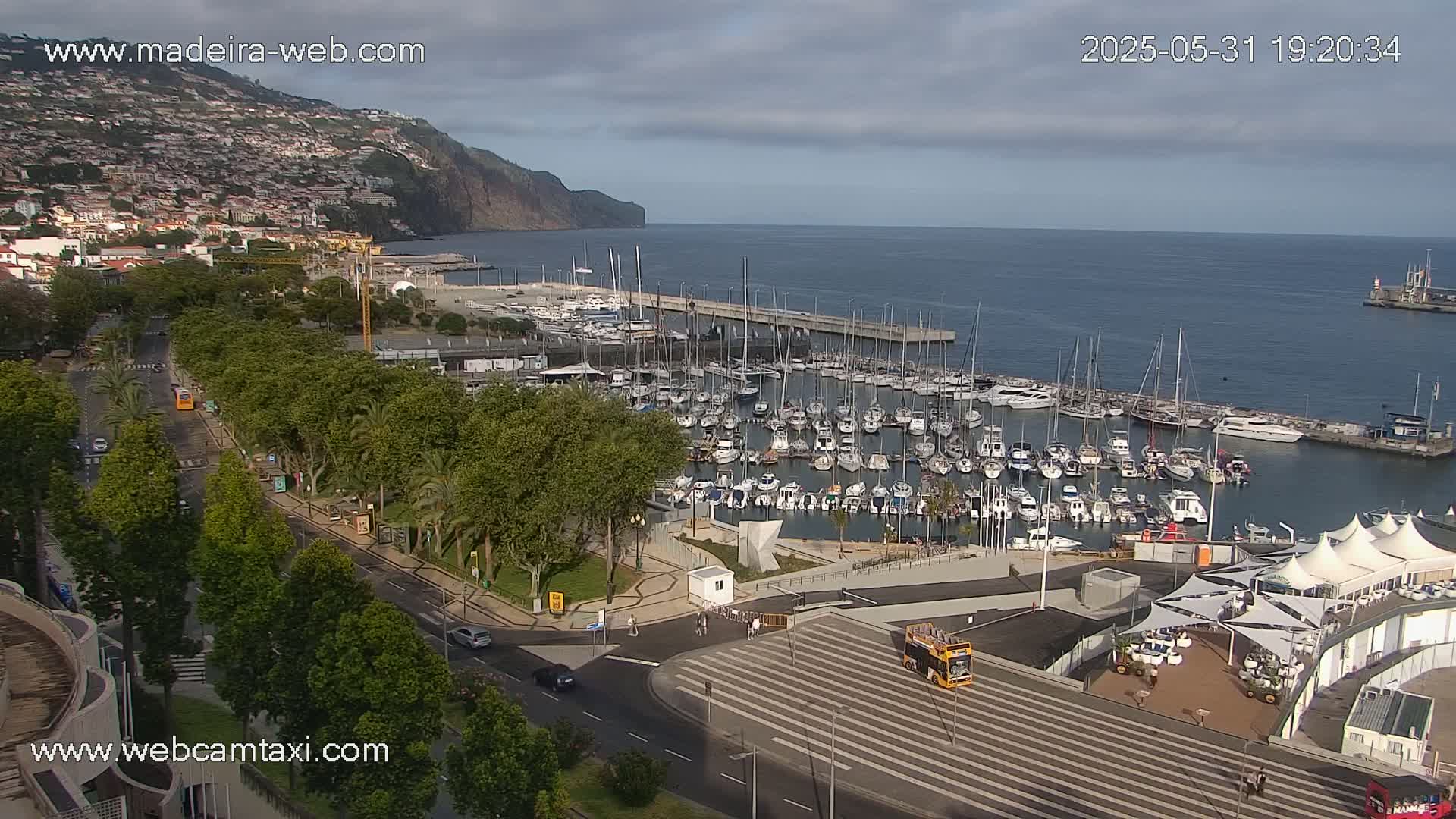 Funchal Marina & Coast Live Cam - Funchal, Madeira, Portugal
