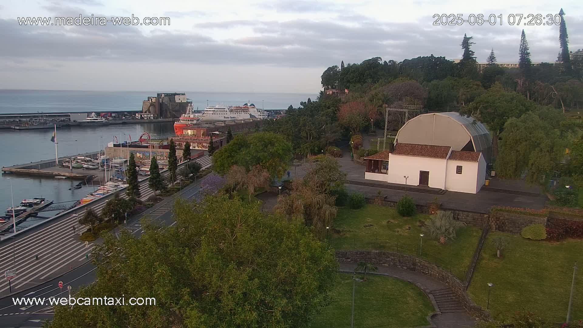 Funchal Marina & Coast Live Cam - Funchal, Madeira, Portugal