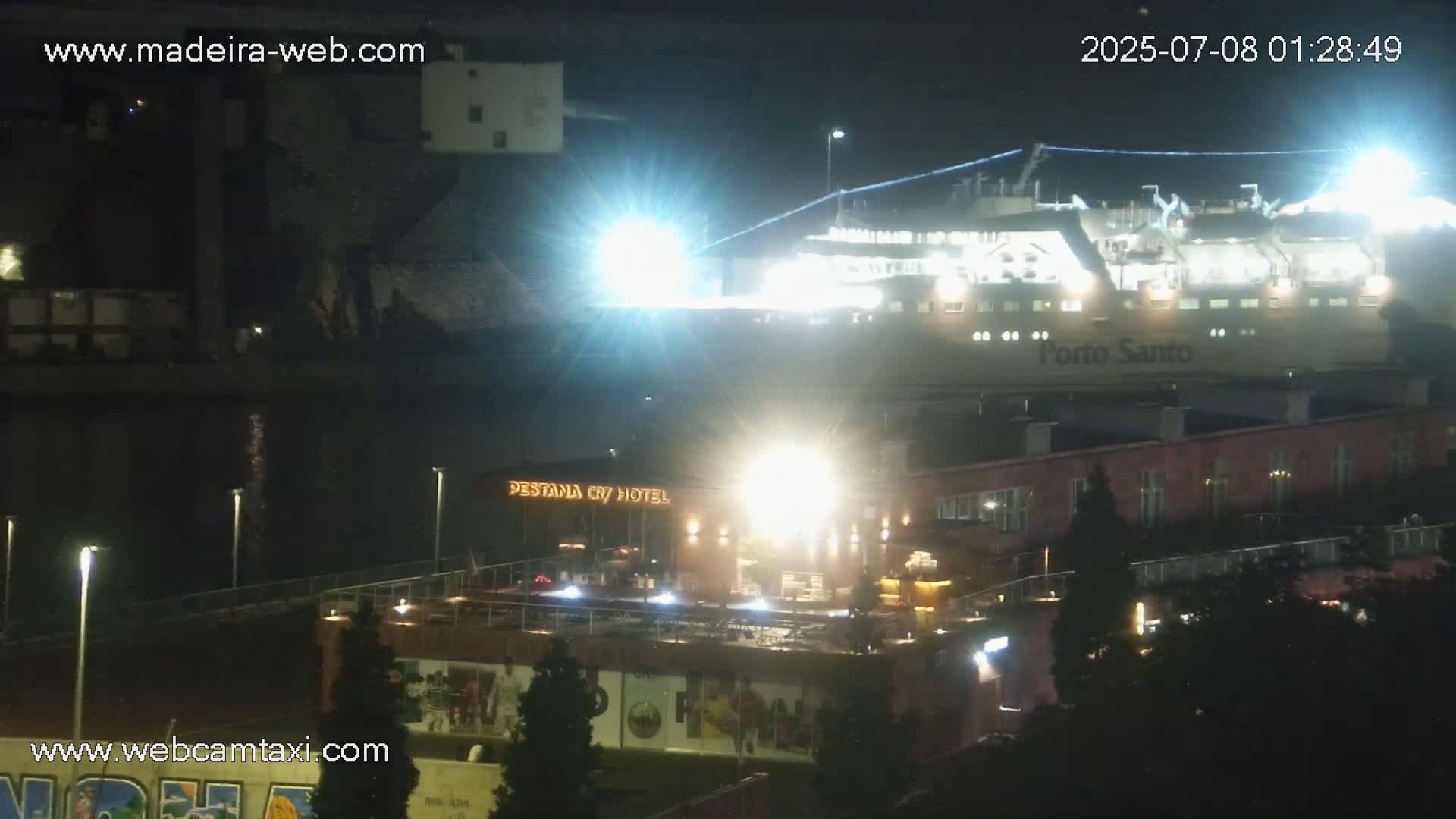 Funchal Marina & Coast Live Cam - Funchal, Madeira, Portugal