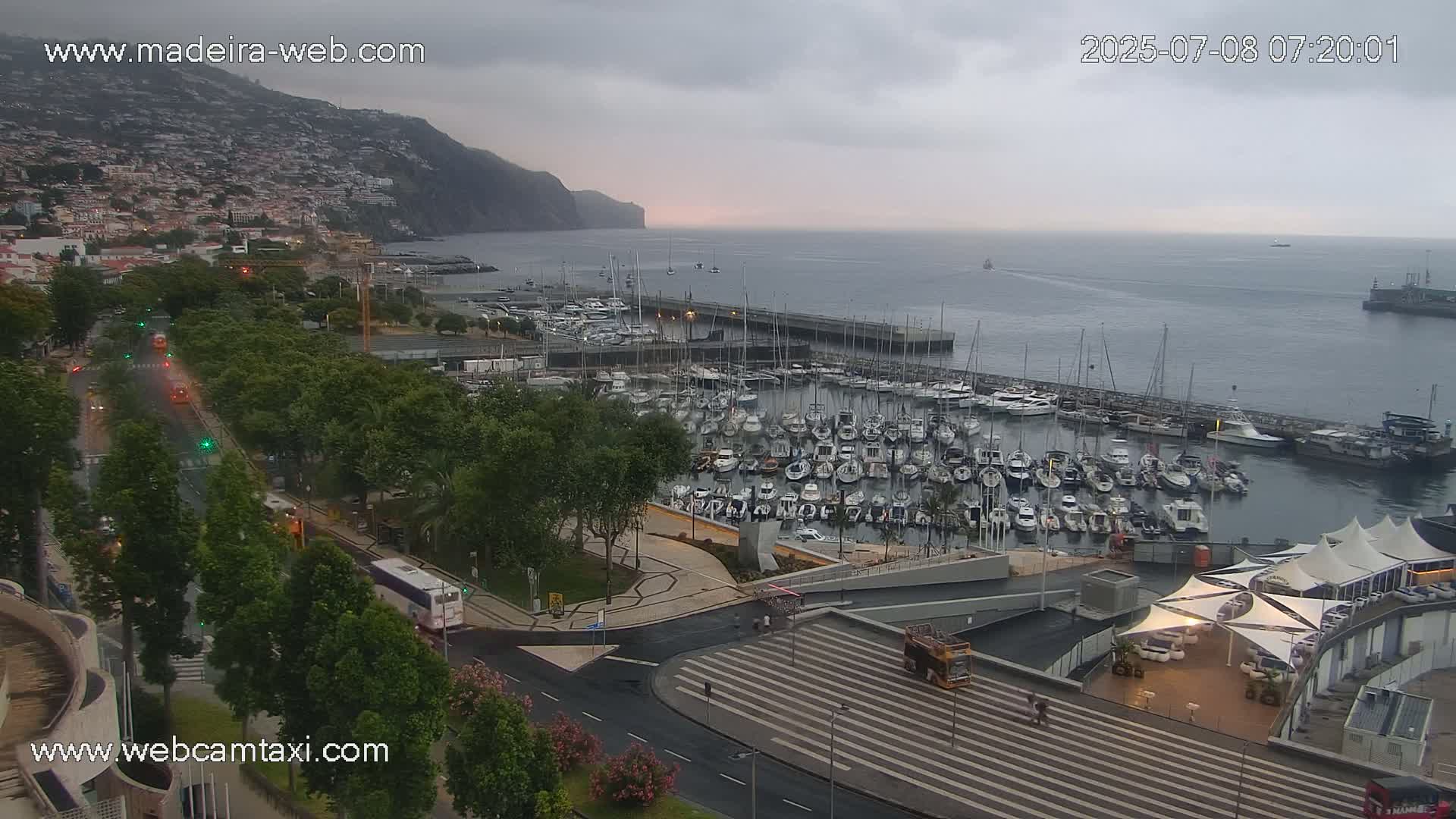Funchal Marina & Coast Live Cam - Funchal, Madeira, Portugal