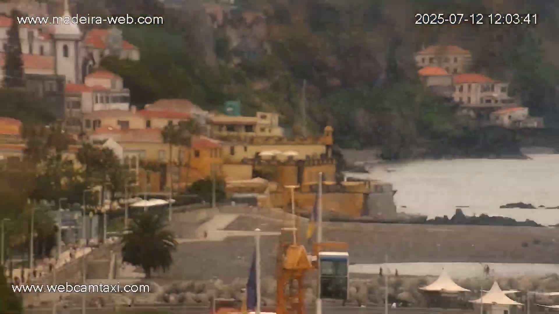 Funchal Marina & Coast Live Cam - Funchal, Madeira, Portugal