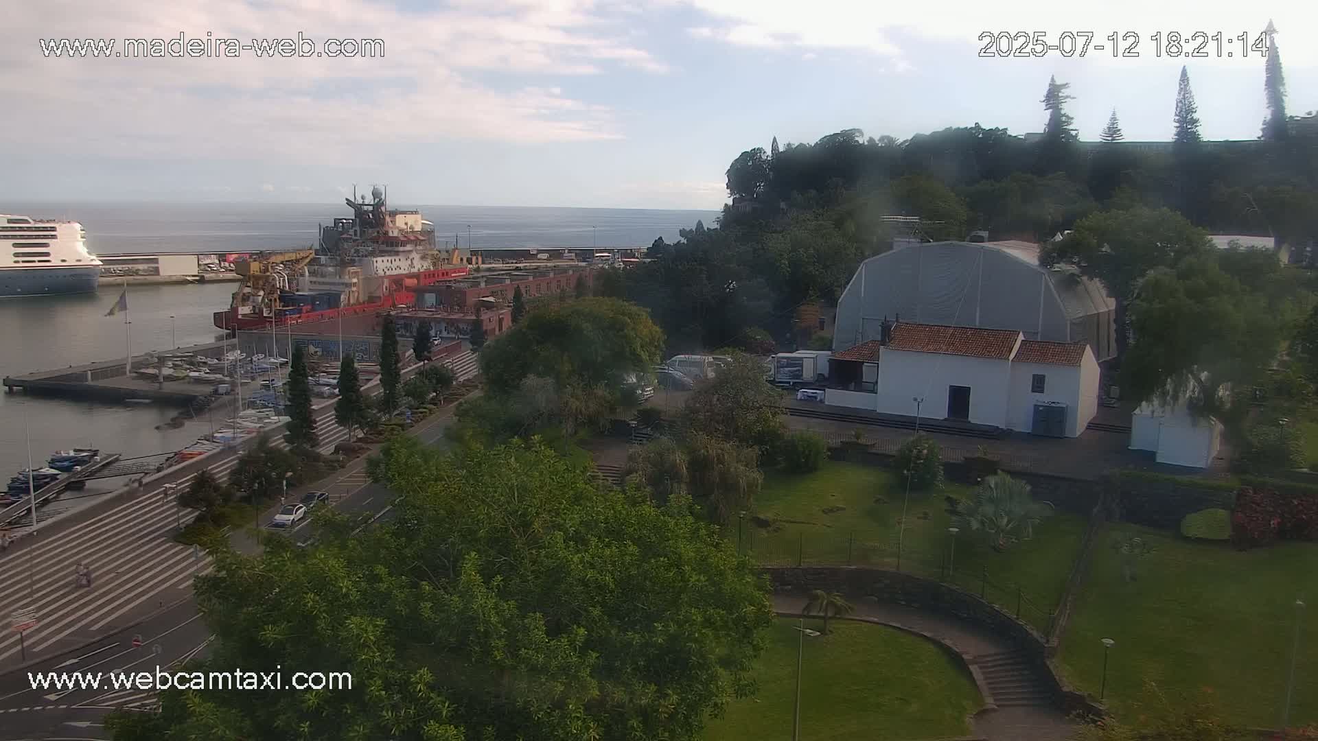 Funchal Marina & Coast Live Cam - Funchal, Madeira, Portugal