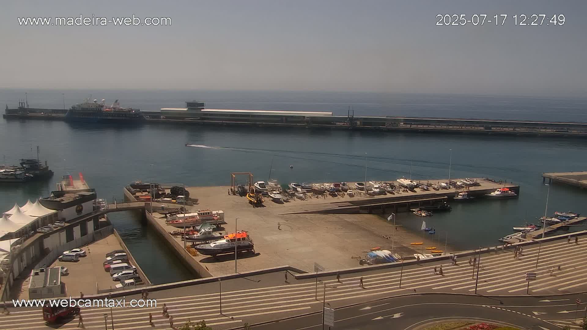 Funchal Marina & Coast Live Cam - Funchal, Madeira, Portugal