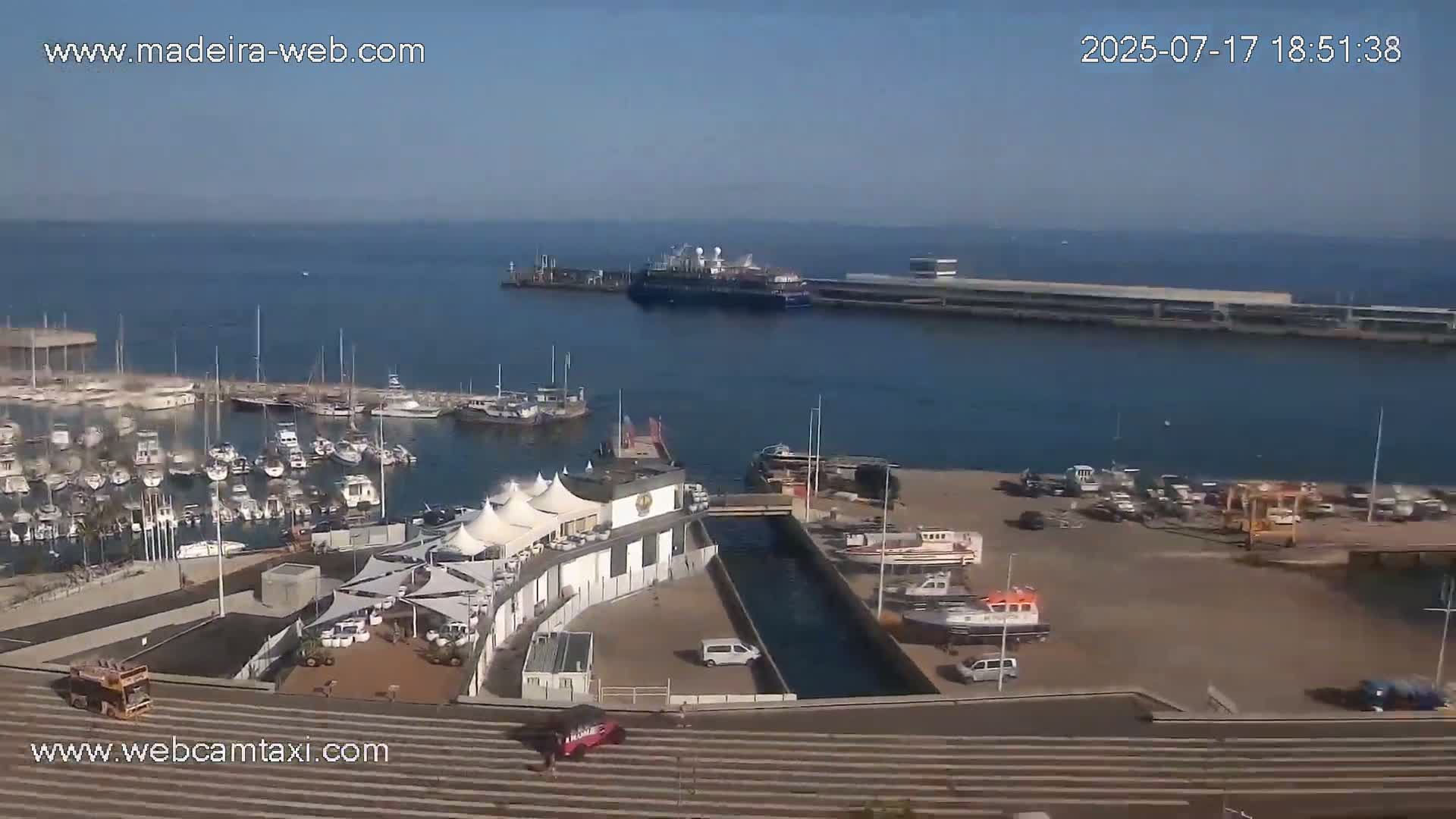 Funchal Marina & Coast Live Cam - Funchal, Madeira, Portugal