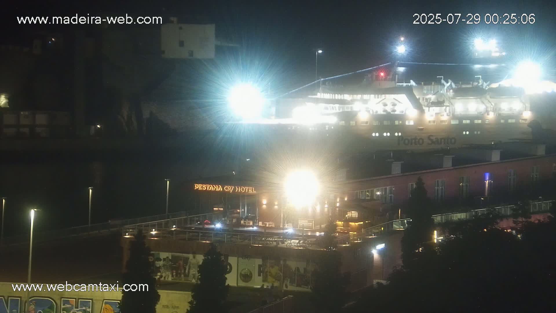 Funchal Marina & Coast Live Cam - Funchal, Madeira, Portugal
