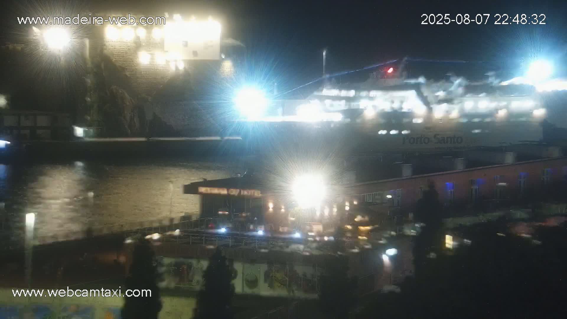 Funchal Marina & Coast Live Cam - Funchal, Madeira, Portugal