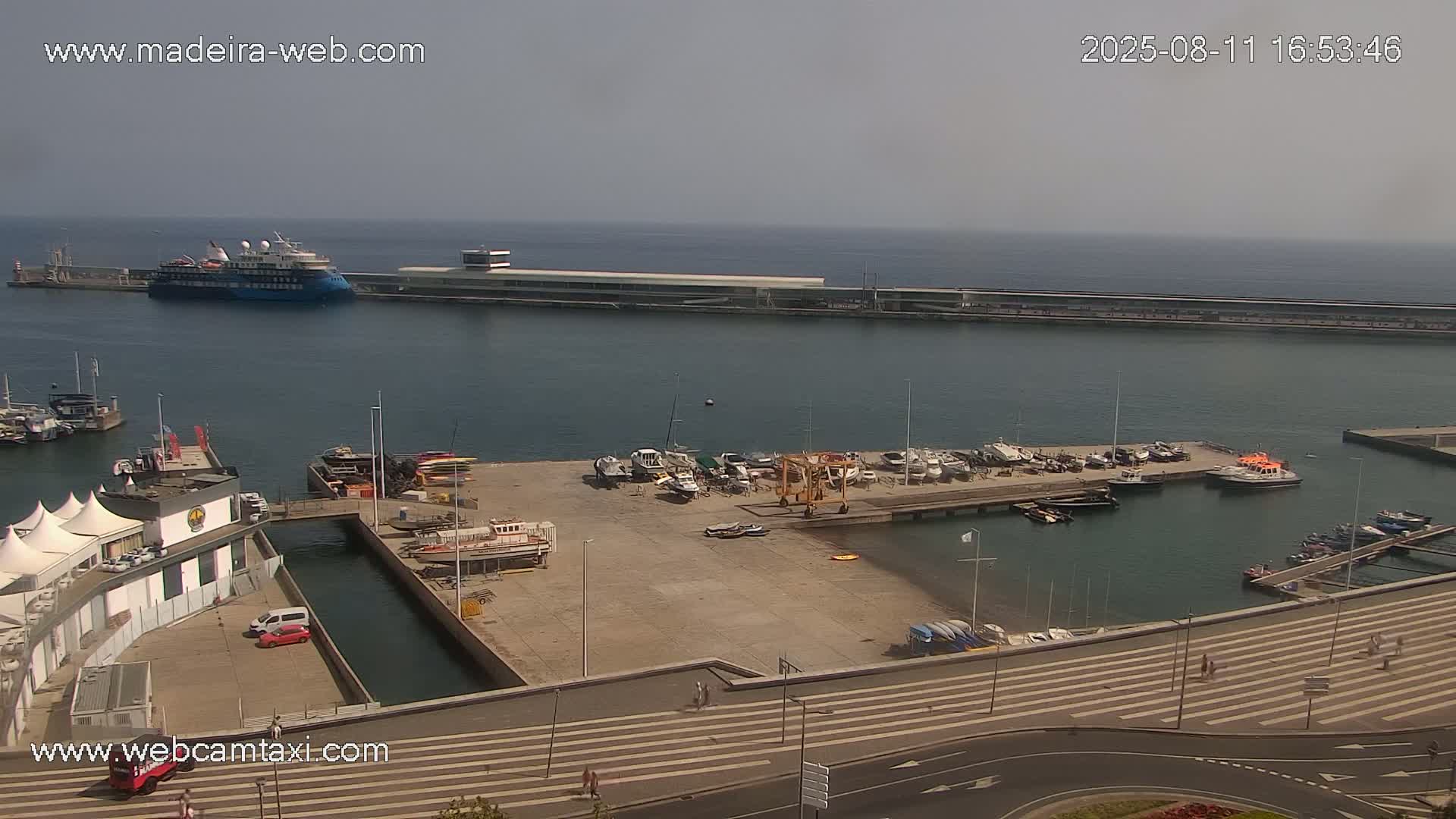 Funchal Marina & Coast Live Cam - Funchal, Madeira, Portugal