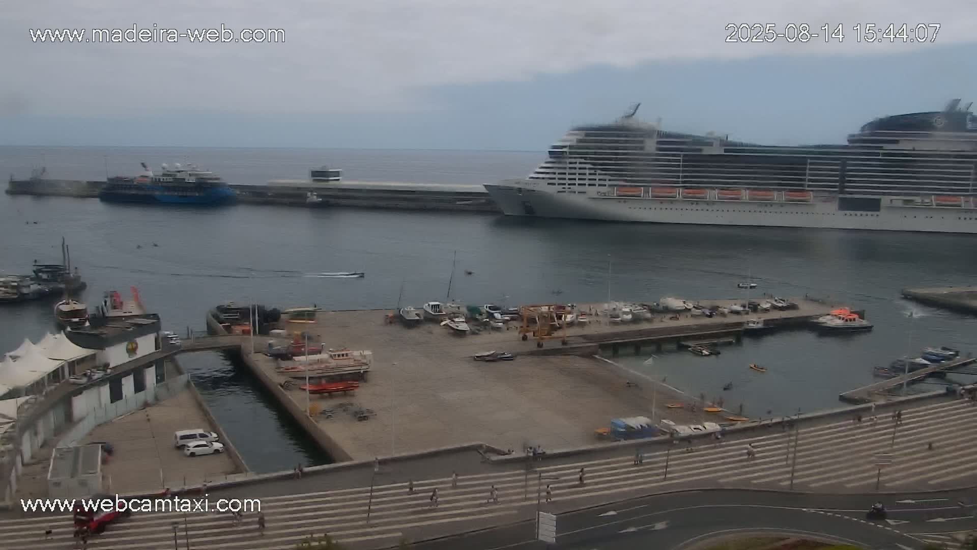 Funchal Marina & Coast Live Cam - Funchal, Madeira, Portugal