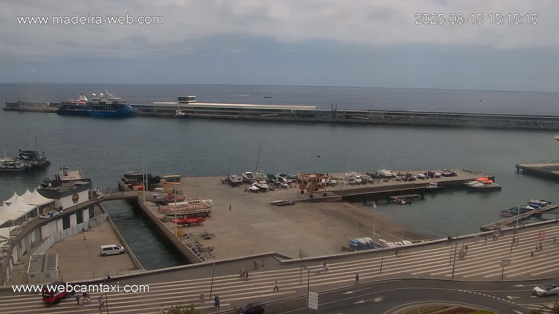 Funchal Marina & Coast Live Cam - Funchal, Madeira, Portugal