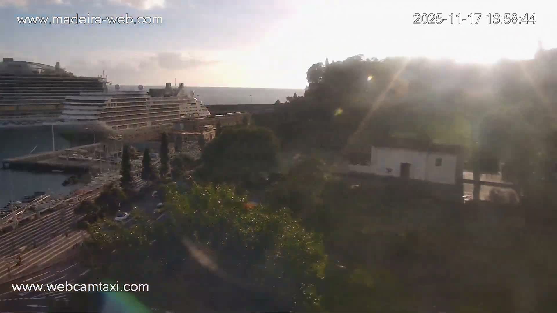 Funchal Marina & Coast Live Cam - Funchal, Madeira, Portugal