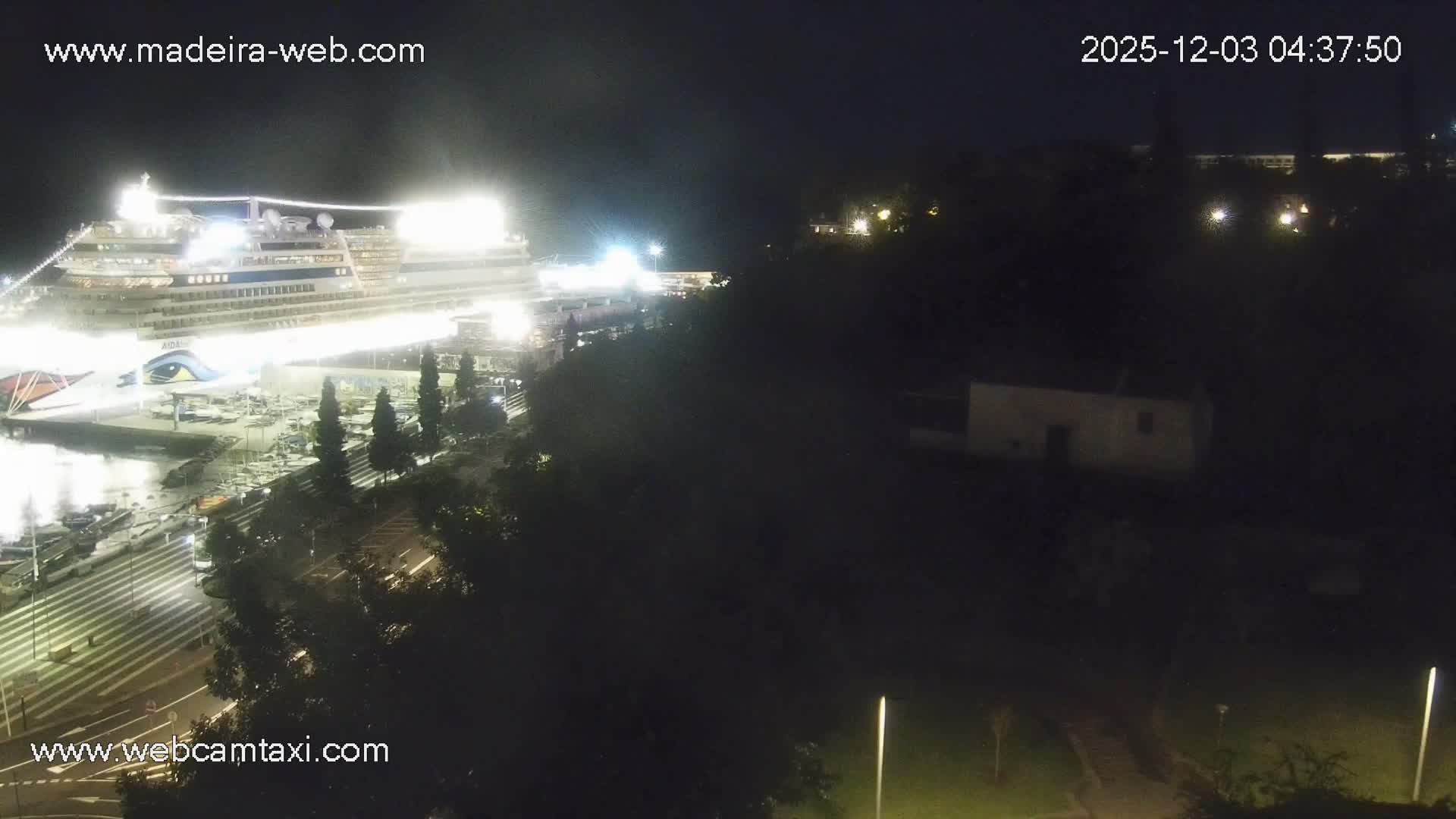 Funchal Marina & Coast Live Cam - Funchal, Madeira, Portugal