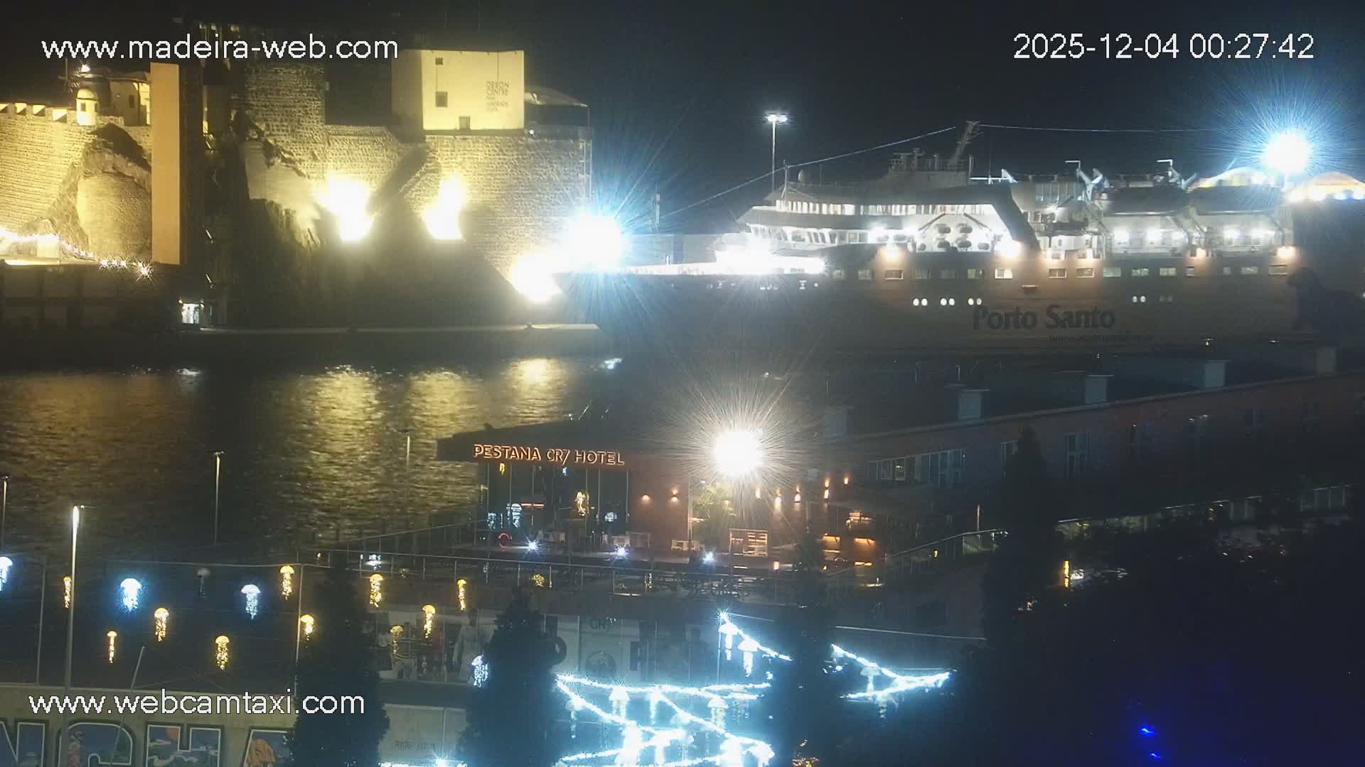 Funchal Marina & Coast Live Cam - Funchal, Madeira, Portugal