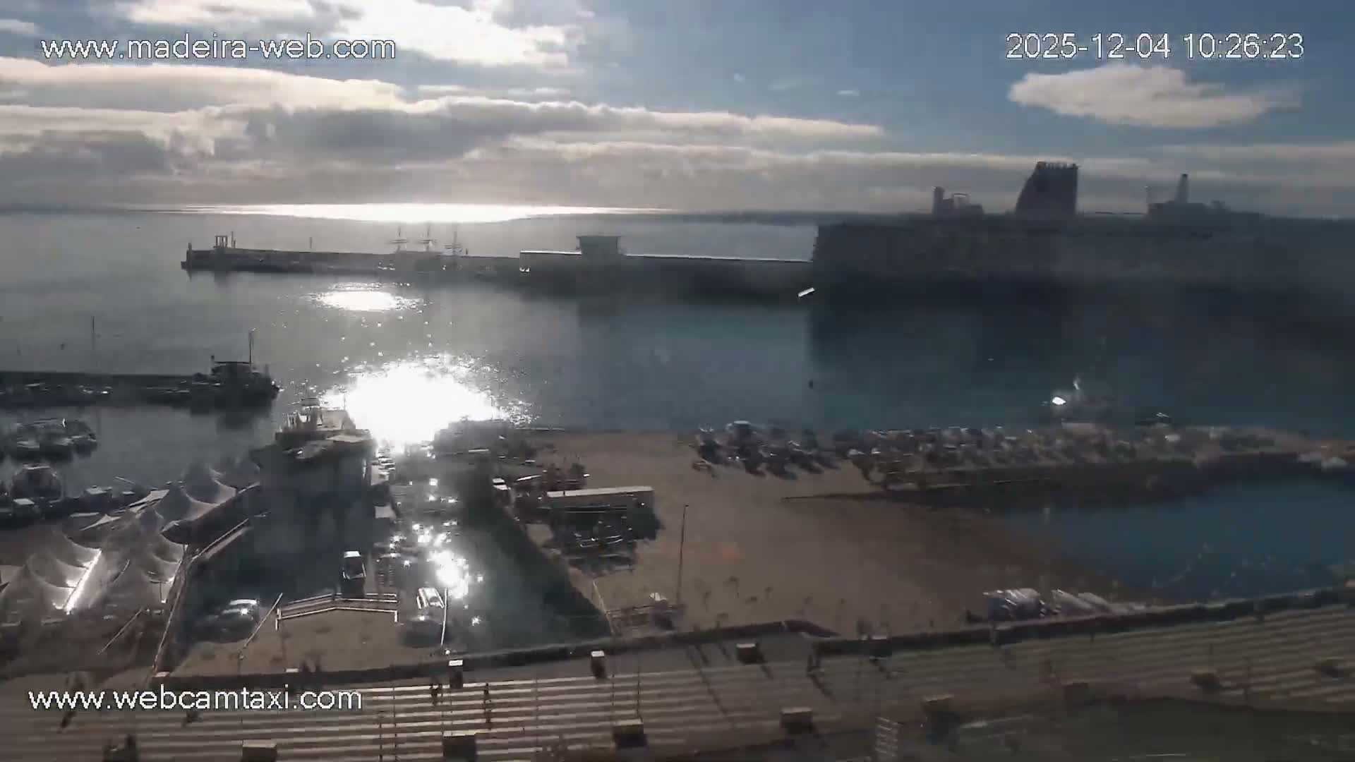 Funchal Marina & Coast Live Cam - Funchal, Madeira, Portugal