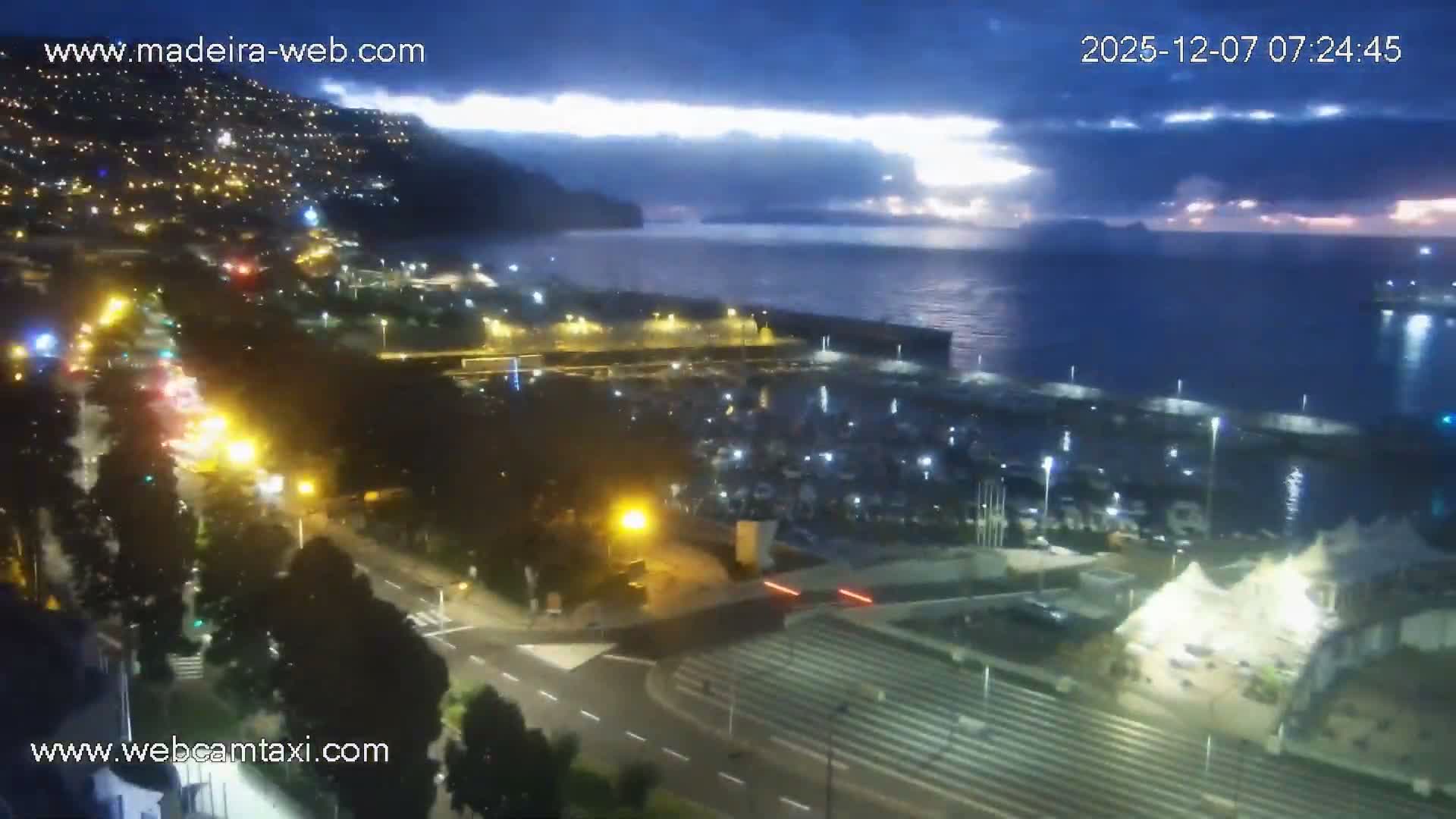 Funchal Marina & Coast Live Cam - Funchal, Madeira, Portugal