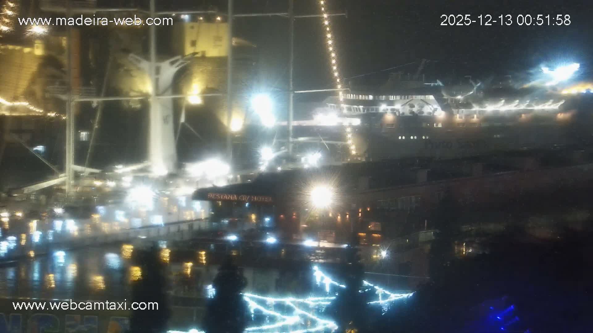 Funchal Marina & Coast Live Cam - Funchal, Madeira, Portugal
