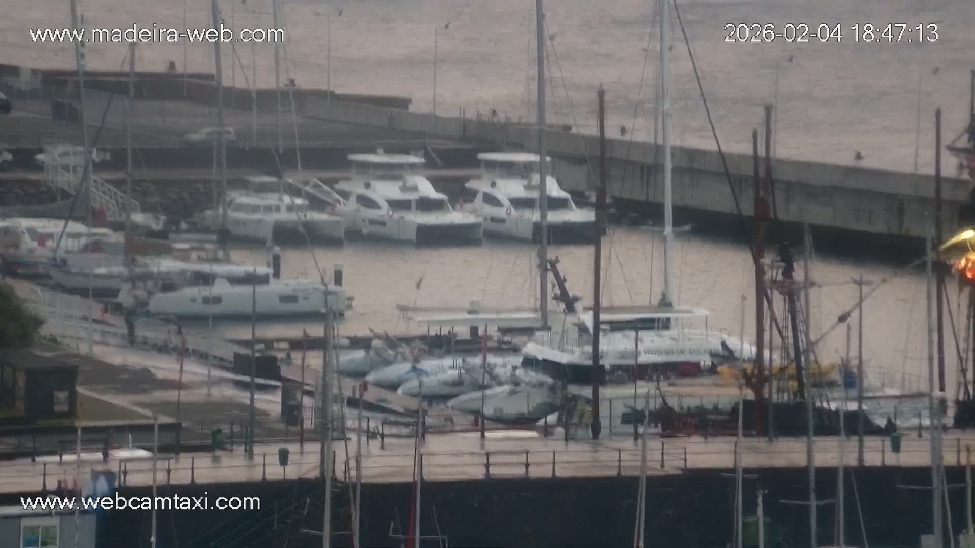 Funchal Marina & Coast Live Cam - Funchal, Madeira, Portugal