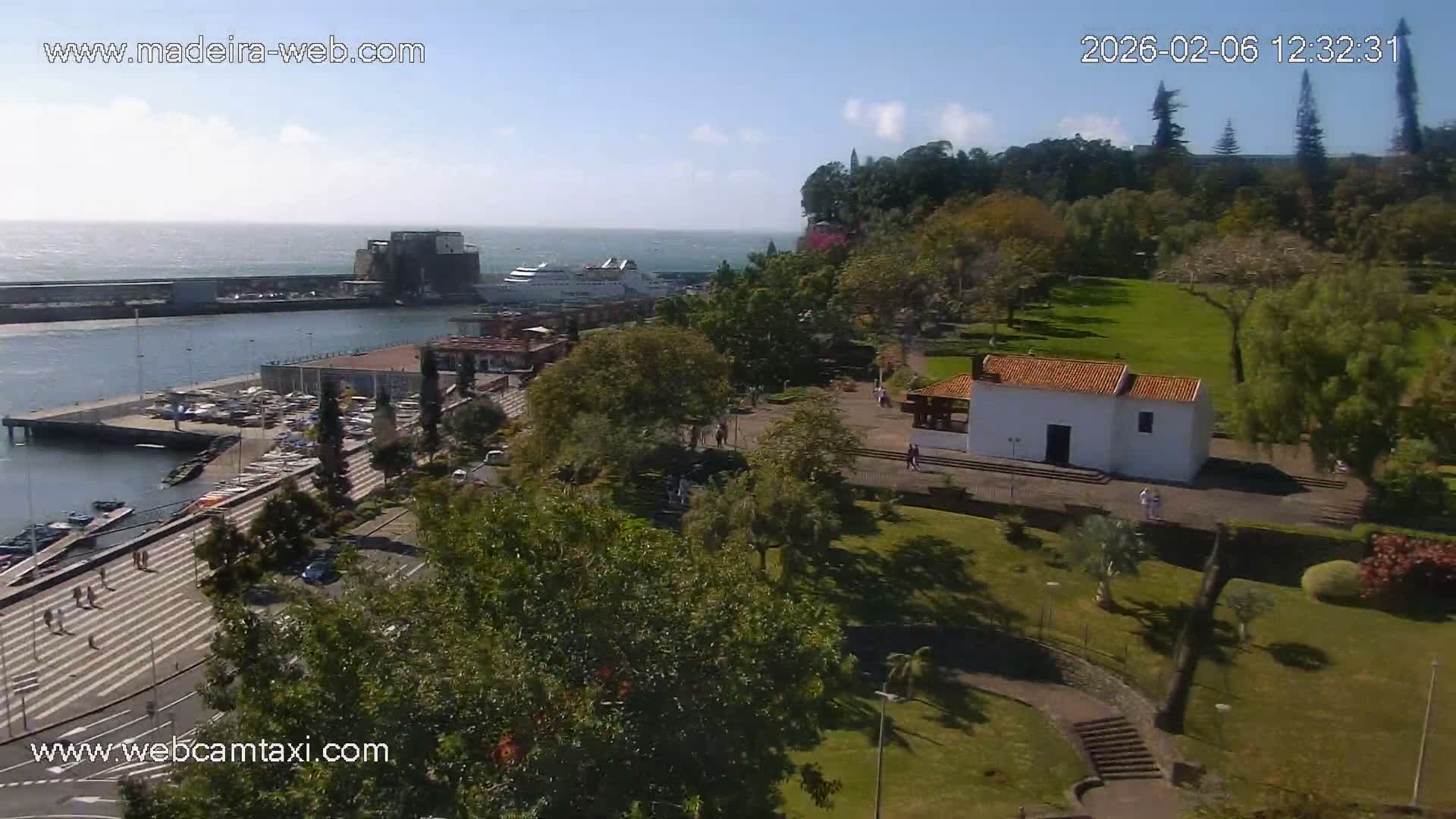 Funchal Marina & Coast Live Cam - Funchal, Madeira, Portugal