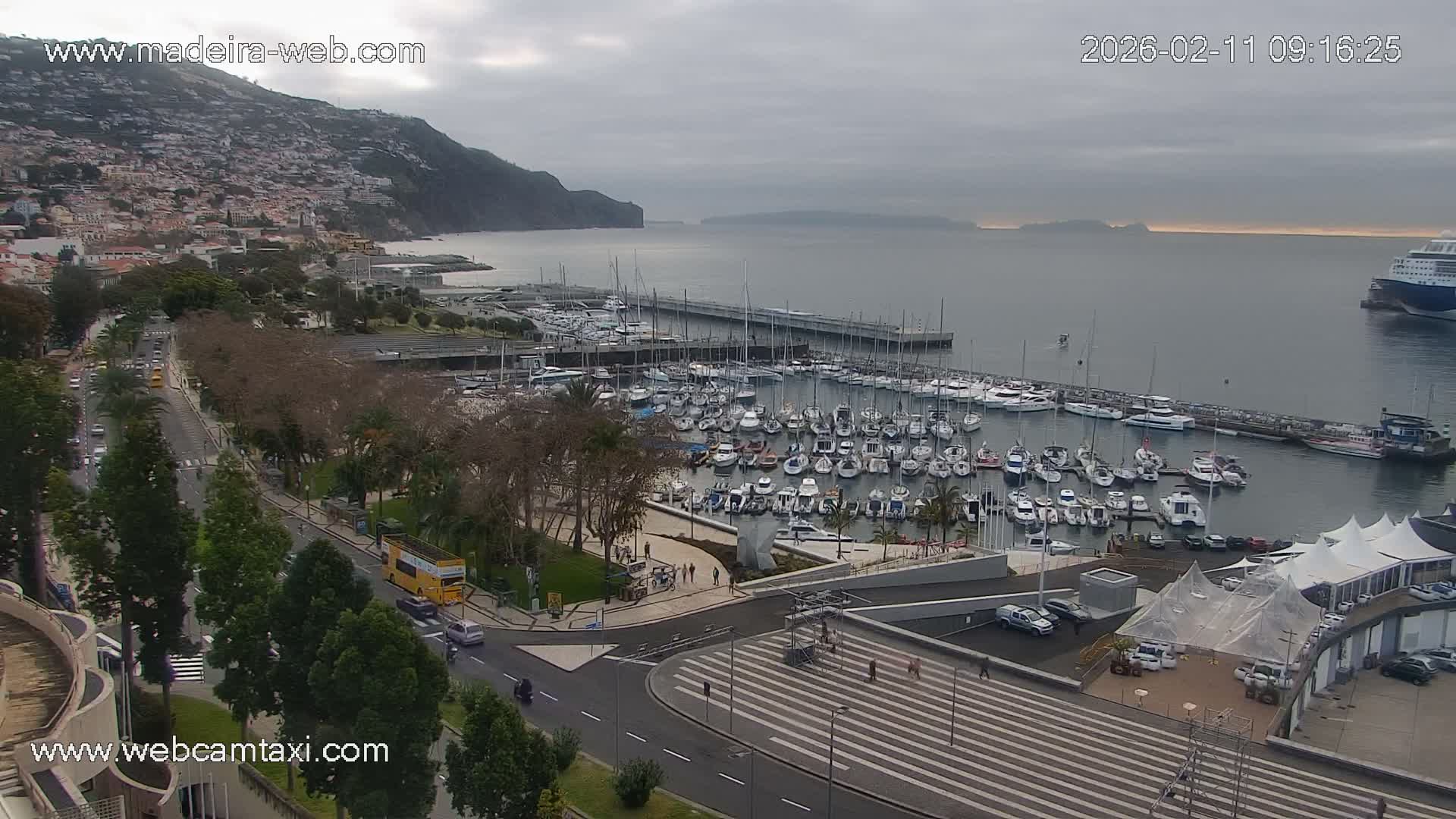 Funchal Marina & Coast Live Cam - Funchal, Madeira, Portugal